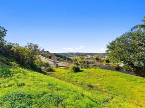 2518 Unicornio Street, Carlsbad CA 92009