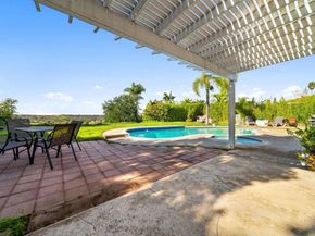 2518 Unicornio Street, Carlsbad CA 92009