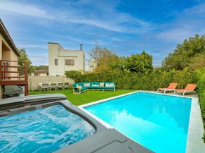 965 Rosecrans Street, San Diego CA 92106