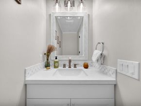 812 N Cleveland Street 1, Oceanside CA 92054