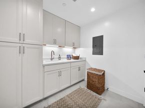 812 N Cleveland Street 1, Oceanside CA 92054