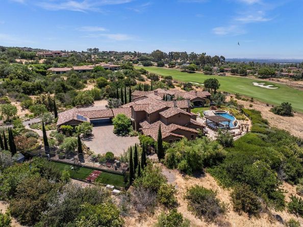 8287 Run of the Knolls, San Diego CA 92127