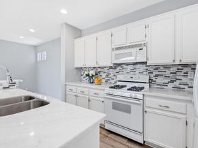 10964 Ivy Hill Drive 3, San Diego CA 92131