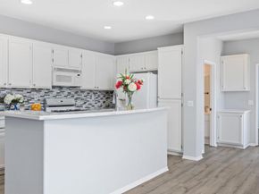 10964 Ivy Hill Drive 3, San Diego CA 92131
