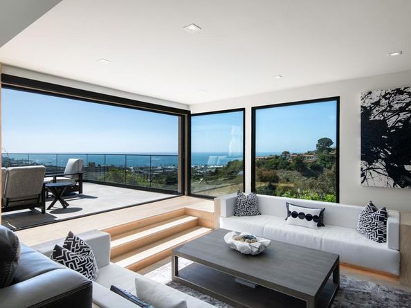 2684 Costebelle Drive, La Jolla CA 92037