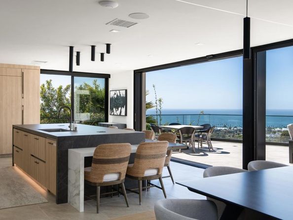 2684 Costebelle Drive, La Jolla CA 92037