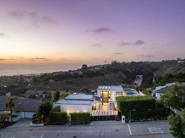 2684 Costebelle Drive, La Jolla CA 92037