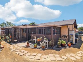 1736 Round Tree Dr, Oceanside CA 92056