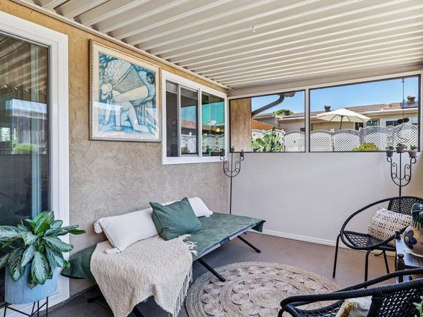 1736 Round Tree Dr, Oceanside CA 92056