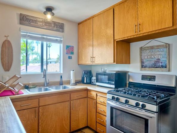 1080 Buena Place, Carlsbad CA 92008