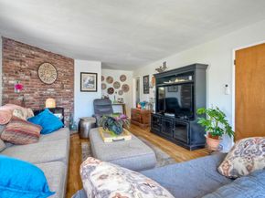 1080 Buena Place, Carlsbad CA 92008