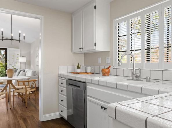 2880 Englewood Way, Carlsbad CA 92010