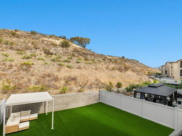 8177 Rose Quartz Circle, San Diego CA 92126