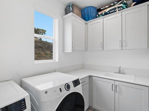 8177 Rose Quartz Circle, San Diego CA 92126