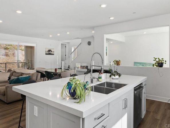 8177 Rose Quartz Circle, San Diego CA 92126