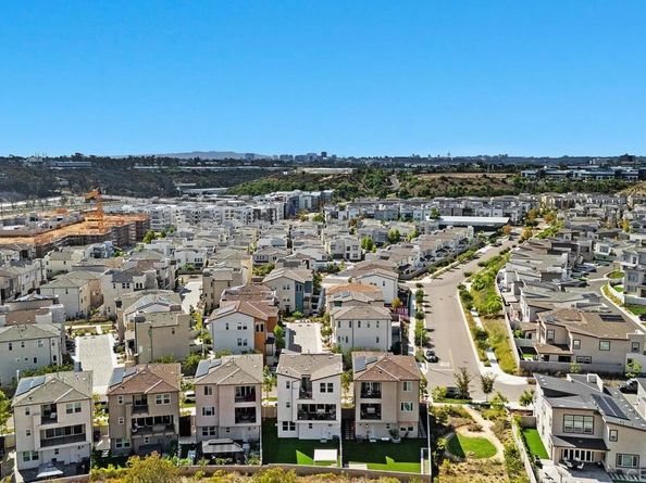 8177 Rose Quartz Circle, San Diego CA 92126
