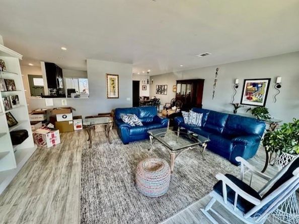 3808 Vista Campana S 42, Oceanside CA 92057