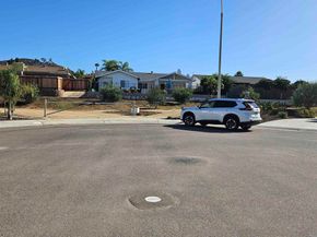 1915 Halley Court, Escondido CA 92026