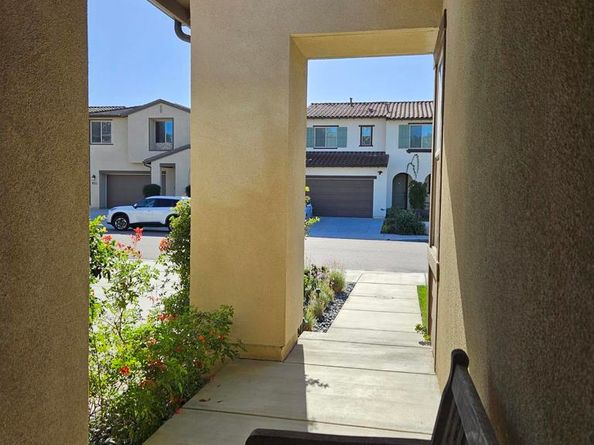 1915 Halley Court, Escondido CA 92026