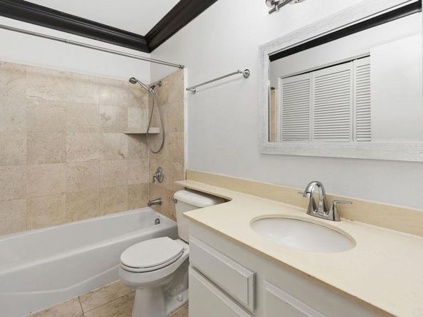 8799 Gilman Drive C, La Jolla CA 92037
