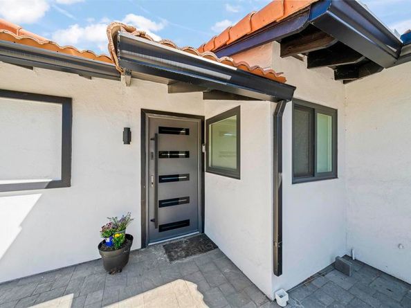 1722 San Pasqual Valley Road, Escondido CA 92027