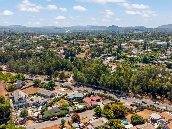 1722 San Pasqual Valley Road, Escondido CA 92027