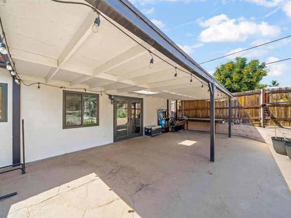 1722 San Pasqual Valley Road, Escondido CA 92027