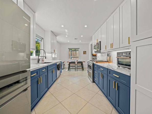1722 San Pasqual Valley Road, Escondido CA 92027