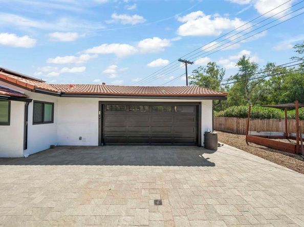 1722 San Pasqual Valley Road, Escondido CA 92027