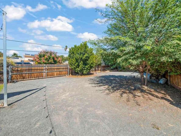 1722 San Pasqual Valley Road, Escondido CA 92027