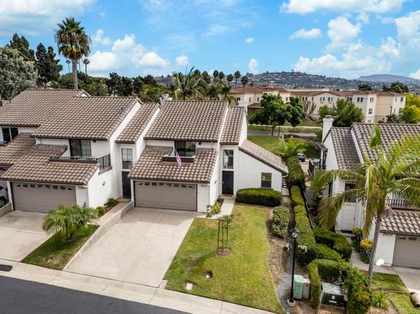 7012 Goldenrod Way, Carlsbad CA 92011