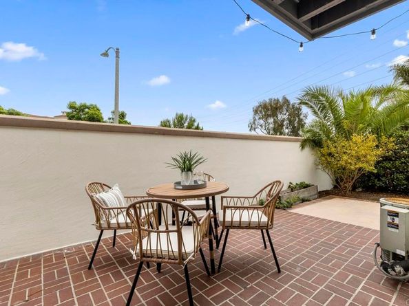 7012 Goldenrod Way, Carlsbad CA 92011