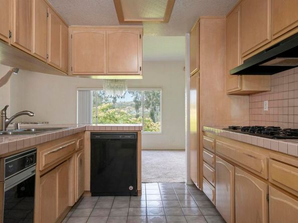 2532 Navarra Drive A, Carlsbad CA 92009