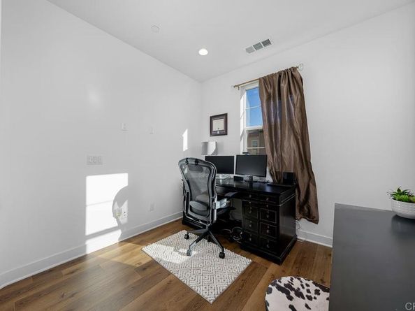 363 Boulevard Park, Escondido CA 92025