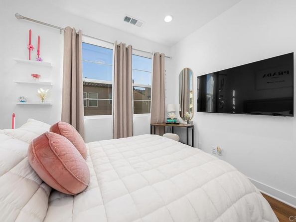 363 Boulevard Park, Escondido CA 92025