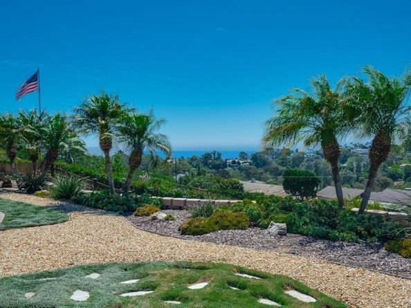 6301 Castejon Drive, La Jolla CA 92037
