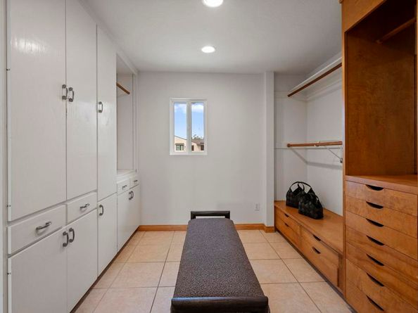 6301 Castejon Drive, La Jolla CA 92037