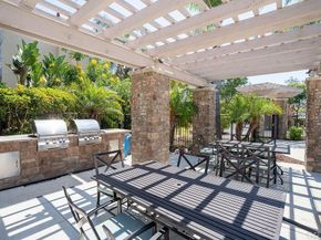 1132 Cherry Tree Ln, Vista CA 92084