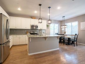 1132 Cherry Tree Ln, Vista CA 92084