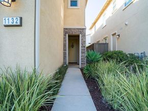 1132 Cherry Tree Ln, Vista CA 92084