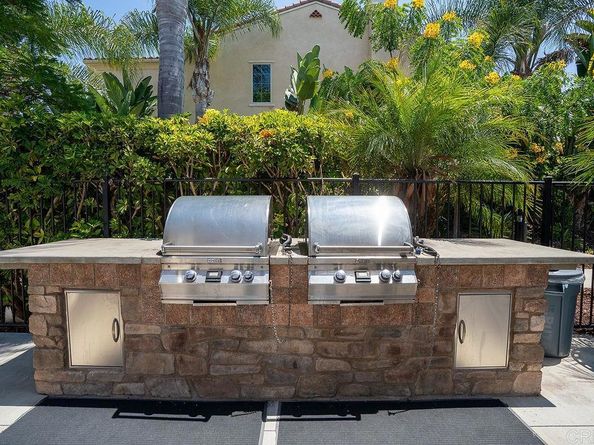 1132 Cherry Tree Ln, Vista CA 92084