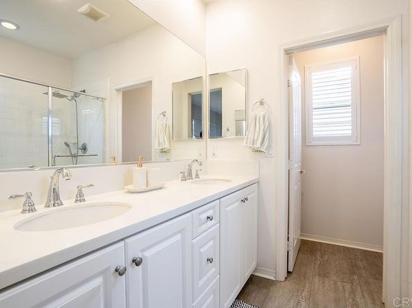 1132 Cherry Tree Ln, Vista CA 92084