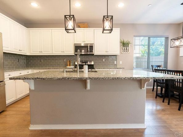 1132 Cherry Tree Ln, Vista CA 92084