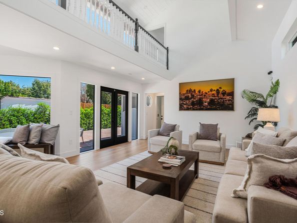 11100 Hortense Street, Toluca Lake CA 91602
