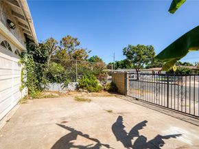 2201 W Russell Avenue, Santa Ana CA 92704