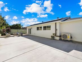 20862 Lancelot Lane, Huntington Beach CA 92646