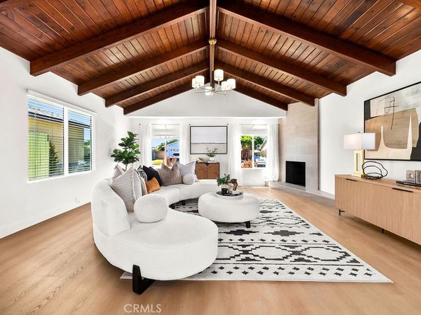 20862 Lancelot Lane, Huntington Beach CA 92646