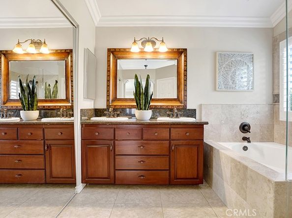 17 Blanco, Lake Forest CA 92610