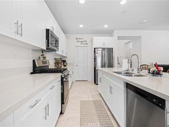 2533 E Hazel St, Ontario CA 91762