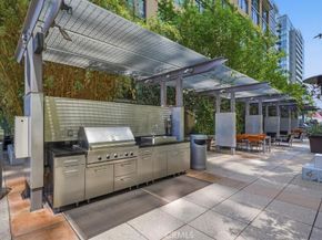 1111 S Grand Avenue PH 5, Los Angeles CA 90015